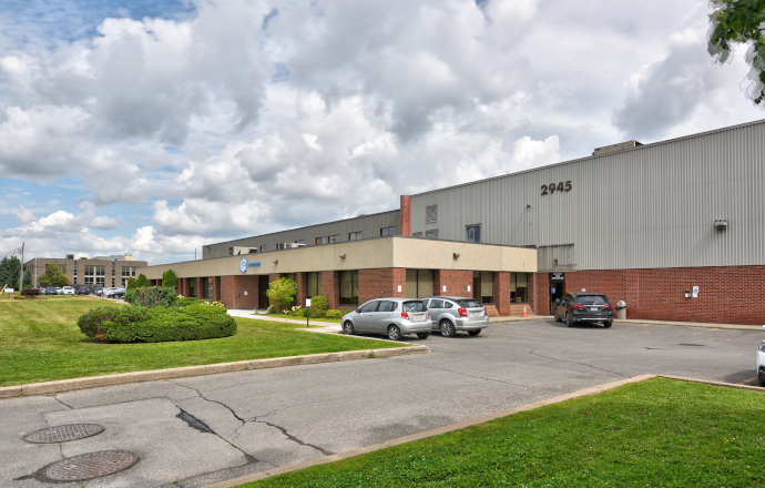 Industrial Building at 2945 Avenue André, Dorval, Québec