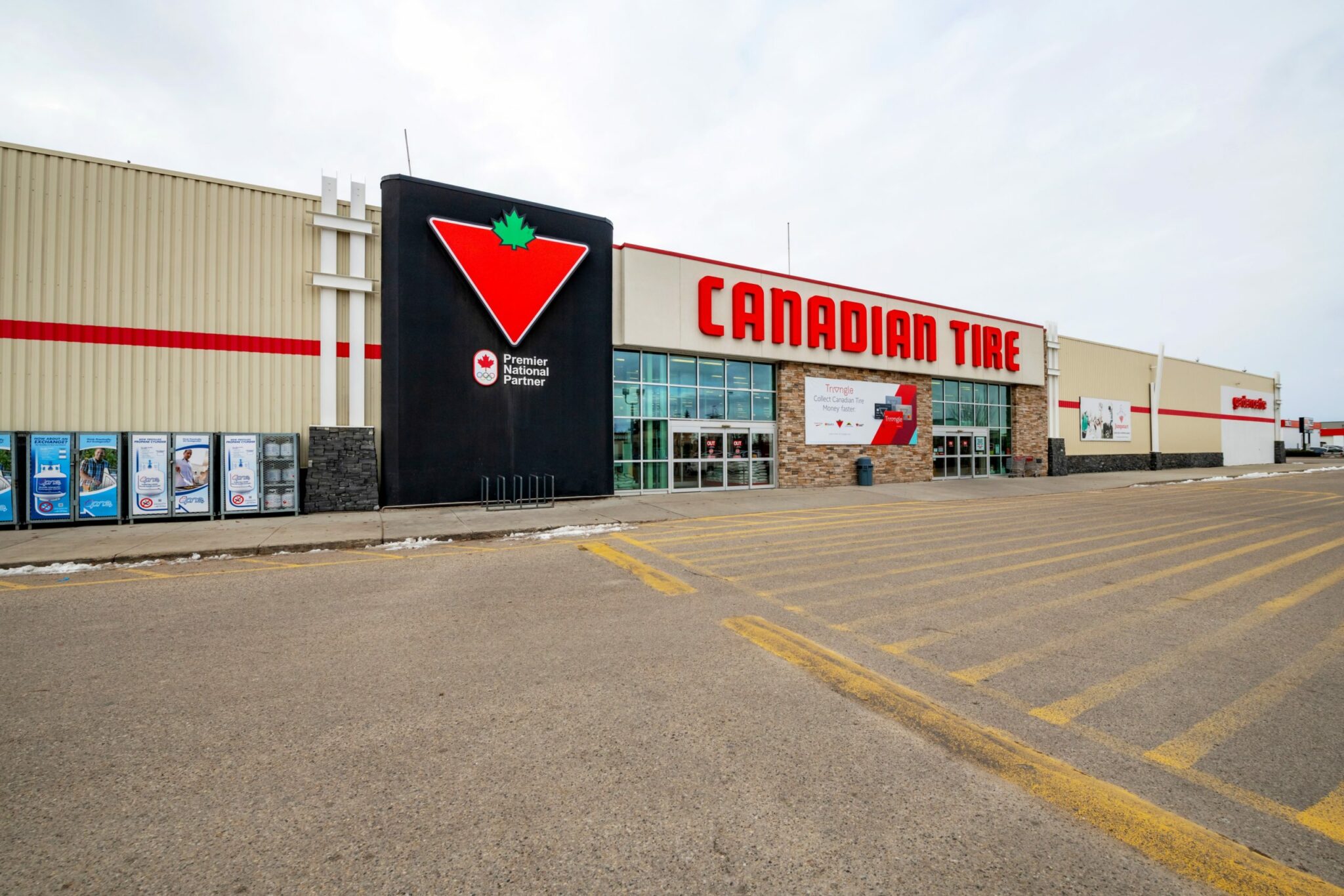 Skyline Retail REIT Acquires Multi-Tenant Plaza in Red Deer, Alberta