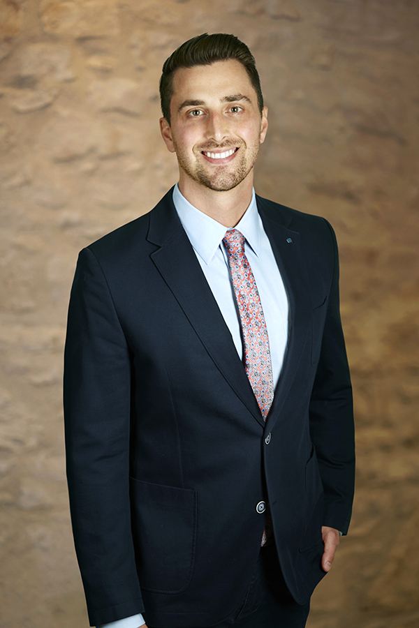 Christian Mireault-Marketing Manager, Investor Experience, Wealth Solutions