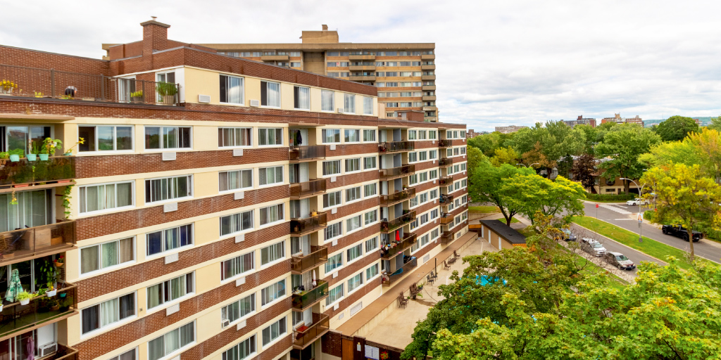 239 Boulevard Deguire, (La Résidence Deguire), Montreal - exterior