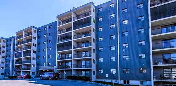 Exterior of apartment building at 355 Adelaide Street in Thunder Bay, Ontario